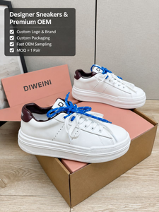 Nouvelles baskets de luxe en cuir blanc pour hommes et femmes, chaussures de sport et de skate de haute qualité - Product Image 1