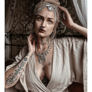 Abito in cotone con cut-out - Product Image 1