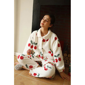 Nouvel ensemble de <span class=keywords><strong>pyjama</strong></span> d'hiver en polaire composite épaissie | Molleton de lait et d'agneau, imprimés de dessins animés de Noël multicolores, vêtements de détente - Product Image 2