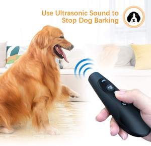 2025 Nieuw Ontwerp Handheld Hondentrainer Met Usb Oplaadbare Schorskraag Hond Afstotend Product - Product Image 3