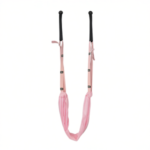 Sangle de yoga rose pour la pratique des exercices de tension et des cordes - Product Image 2