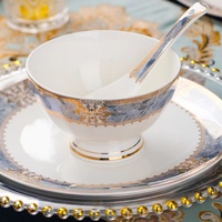 Vente en gros 62 pièces ensemble de vaisselle en céramique bol plat ménage européen or bord porcelaine ensembles de dîner