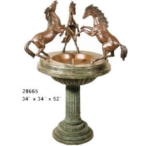 Fuente <span class=keywords><strong>de</strong></span> Agua Decorativa <span class=keywords><strong>para</strong></span> Jardín Exterior Moderna, Estatua <span class=keywords><strong>de</strong></span> Caballo Grande <span class=keywords><strong>de</strong></span> Latón y Bronce en <span class=keywords><strong>Venta</strong></span> - Product Image 5