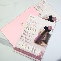 Pochette de luxe pour cartes de marque avec logo doré, enveloppe rose avec encoche de retrait, insert en papier imprimé pour produits de beauté et maquillage