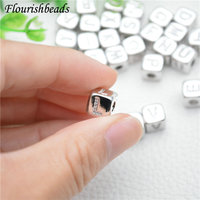 Perles métalliques lâches de haute qualité plaquées couleur rhodium, avec lettre initiale A-Z sertie de zirconiums cubiques, trou de 4,7 mm, pour la fabrication de colliers et bracelets