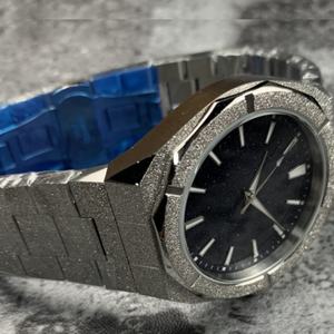 Reloj de Cuarzo para Hombre con Logotipo Personalizado, de Acero Inoxidable Plateado, Clásico, Resistente al Agua, con Esfera de Polvo de Estrellas y Correa de Acero Esmerilado - Product Image 1