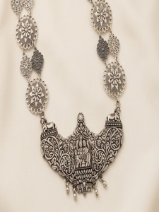 DIVYORO Collier traditionnel en argent oxydé avec motif de temple, fait main, style tribal bohème, bijoux de mode pour femme, pour mariage et fête - Product Image 3