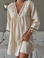 Robe Courte Bohème Ivoire à Col en V et Manches Longues avec Franges pour Femme – Tenue de Vacances – Vente en Gros et Personnalisation