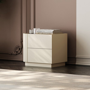 Table de chevet minimaliste italienne en bois massif laqué, meuble de rangement pour chambre à coucher - Product Image 1