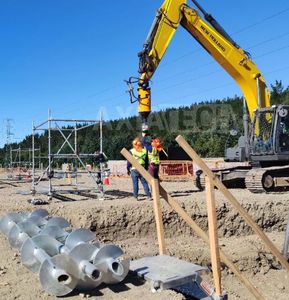 Fabrication de qualité solaire PV montage au sol vis d'<span class=keywords><strong>ancrage</strong></span> au sol en spirale structure en acier pieu vis au sol pieu ancre de pieu - Product Image 4