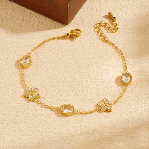 Fashion Pendant Necklace Gold Plated Oval With Flower Star Design Stainless Steel Chain For Party Jewelry - Product Image 3