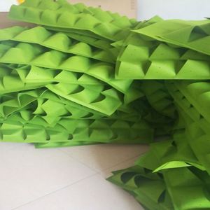 Nouveau produit : pots de culture verticaux en feutre non tissé, sacs de culture suspendus - Product Image 2