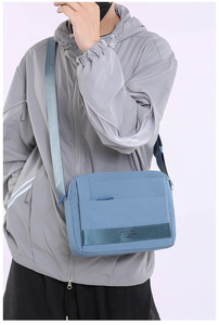 Nueva Bolsa de Hombro Acolchada Ligera de Color Caramelo Sólido a la Moda, Bolsa de Hombro Multifuncional de Nailon para Hombre - Product Image 6