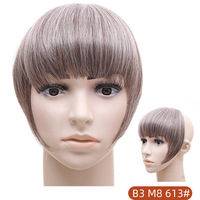 Perruque avec frange droite coupée au couteau en fibre haute température, avec pattes de cheveux, couleur OMBRE