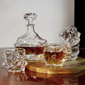 Classico design quadrato bottiglia di <span class=keywords><strong>whisky</strong></span> <span class=keywords><strong>whisky</strong></span> decanter diamante <span class=keywords><strong>whisky</strong></span> di vetro <span class=keywords><strong>set</strong></span> - Product Image 1