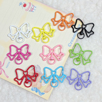 Porte-clés nœud papillon peint, pendentif coloré en alliage avec fermoir mousqueton, accessoire de bijoux DIY fait main, boucle de suspension pour poupée, mignon