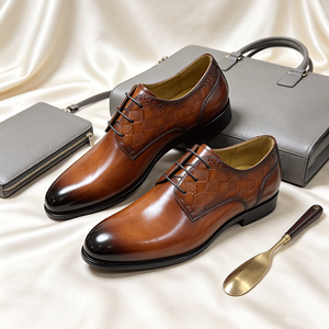 Chaussures Oxford de luxe pour hommes en cuir véritable, chaussures de ville formelles faites à la main sur mesure en cuir marron pour affaires - Product Image 1