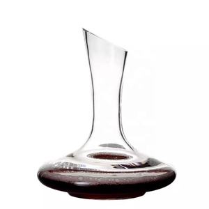 Carafe à vin rouge unique sans plomb, aérateur à vin transparent avec <span class=keywords><strong>bouche</strong></span> inclinée - Product Image 1