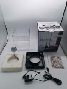 Esporta acquario di plastica colorato all'ingrosso di qualità con luce a led colorata e cavo USB. - Product Image 2