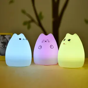 Lámpara usb recargable para mesita de noche, luz nocturna inteligente de silicona pequeña <span class=keywords><strong>con</strong></span> cambio de color RGB - Product Image 1
