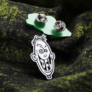 Vendita calda spilla piccola spilla personalizzata 2 colori smalto spilla divertente 3D personaggio dei cartoni animati in lega di zinco distintivi in metallo - Product Image 4