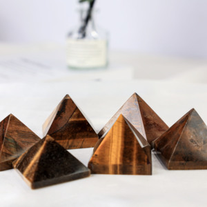 Pyramide en cristal d'œil de tigre jaune naturel, pierre précieuse de guérison pour la décoration de la maison et du bureau, protection contre les EMF, cadeau pour les amateurs de cristaux - Product Image 4