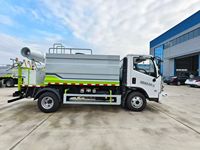 Camion-citerne de pulvérisation d'eau robuste pour le nettoyage des rues, camion arroseur à vendre