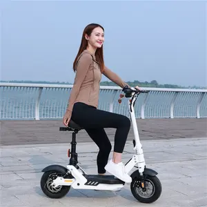 Vente en gros en Chine prix bon marché bonne qualité propre brevet conception privée pliable E Scooter électrique à vendre