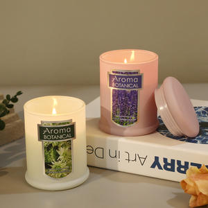 Bougie parfumée de luxe en cire de soja pot à bougie en verre coloré <span class=keywords><strong>huile</strong></span> <span class=keywords><strong>essentielle</strong></span> personnalisée de marque privée pour la décoration de la maison - Product Image 1
