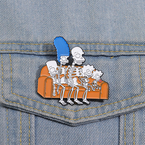 Venta al por mayor surtido Anime Día de Todos los Santos esqueleto broche negro Metal divertido Simpson Homer esmalte pines insignia - Product Image 4