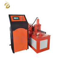 Machine de formage à froid pour la fabrication de tôles de portes à enroulement