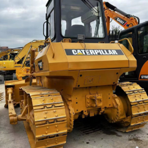 Topadora CAT D7G de Segunda Mano con Cuchilla SU, Rendimiento Estable, Pocas Horas de Trabajo, Bien Mantenida - Product Image 3