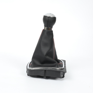 <span class=keywords><strong>Pomello</strong></span> del <span class=keywords><strong>Cambio</strong></span> in Pelle a 5 o <span class=keywords><strong>6</strong></span> Velocità con Copertura Rossa e Cuffia in Pelle per Golf <span class=keywords><strong>6</strong></span> Golf 5 Rabbit MK5 MK6 - Product Image 4