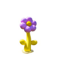 Grandes sculptures florales en fibre de verre peintes pour l'extérieur, résistantes aux intempéries, art végétal vert, décoration de jardin, œuvre d'art durable et personnalisée Love Te Shi