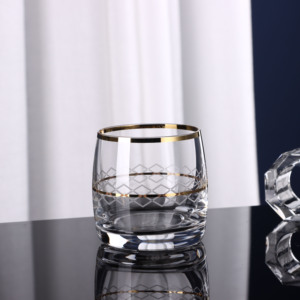 Khách Sạn Sang Trọng Các Mặt Hàng Uống Nước Tumbler Whiskey Thủy Tinh Nước Ép Thủy Tinh Whiskey <span class=keywords><strong>Highball</strong></span> Với Vàng Rim - Product Image 3