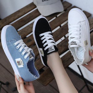 أحذية قماشية للسيدات للبيع بالجملة ، أحذية كاجوال عصرية للنساء بتصميم جديد - Product Image 2