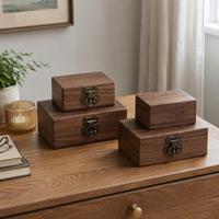 Boîte de rangement en bois de noyer massif en gros, différentes tailles, étui cadeau en bois artisanal avec serrure métallique, logo personnalisé