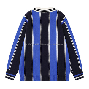 เสื้อผ้าแนวเทรนด์เซ็ตเตอร์ประจำฤดูใบไม้ร่วงปี 2026 ดีไซน์นิวเจอร์ซีย์ ลายปักวินเทจ แถบสีตัดกัน ปกเสื้อแบบลา펠 สไตล์ลำลอง สปอร์ตแวร์เนื้อผ้านุ่มถัก - Product Image 3