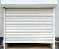Portes industrielles durables avec des performances fiables et une garantie à long terme pour les usines et les ateliers très fréquentés
