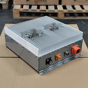 Điện áp cao <span class=keywords><strong>DC</strong></span> 560V đến 14V 4Kw EV <span class=keywords><strong>DC</strong></span> <span class=keywords><strong>DC</strong></span> chuyển đổi Dilong DE6000S30-560S14RC làm mát bằng không khí bước xuống 4000W dcdc chuyển đổi - Product Image 3