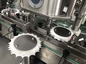 Machine de production de liquide et de capsulage de bloc linéaire de scellage de bouteille en plastique - Product Image 5