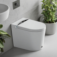 WC allongé intelligent en céramique moderne entièrement automatique avec chasse d'eau par siphon, siège chauffant, télécommande et fixation au sol à pression d'eau