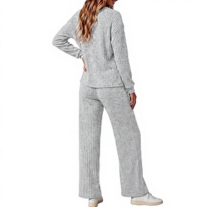 Ensemble de détente deux pièces côtelé de luxe léger pour femme, comprenant un haut pull à manches longues et un pantalon large, pour la maison, couleur unie, col rond - Product Image 4