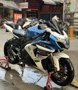 Vendita di Modelli Precedenti di Motociclette Sportive ad Alta Velocità di Alta Qualità - Product Image 2