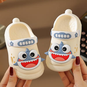 Neue Kinderpantoffeln Niedliche Mädchen-Lochschuhe Coole Jungenpantoffeln - Product Image 1