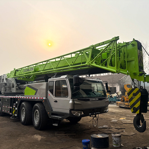 Grue de camion d'occasion haute performance Zoomlion ZTC800V 80T, moteur Weichai, boîte de vitesses, pompe, faible consommation de carburant, garantie 1 an, 90% neuve - Product Image 2