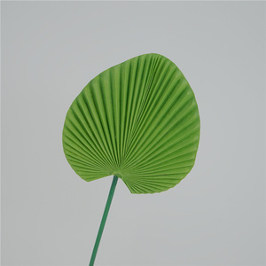 Vente en gros de feuilles de palmier vertes, éventail de fleurs pour décoration d'hôtel, accessoires de photographie de mariage, feuille artificielle - Product Image 3