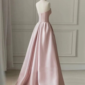 Zarif pembe saten tül katmanlı off-omuz abiye yarık pileli kolsuz resmi elbisesi Quinceanera önlük - Product Image 2