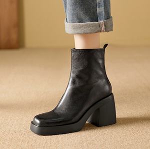 Nuevas botas de moda vintage de color sólido con punta en pico y cremalleras laterales simples para mujer, a media pantorrilla - Product Image 3