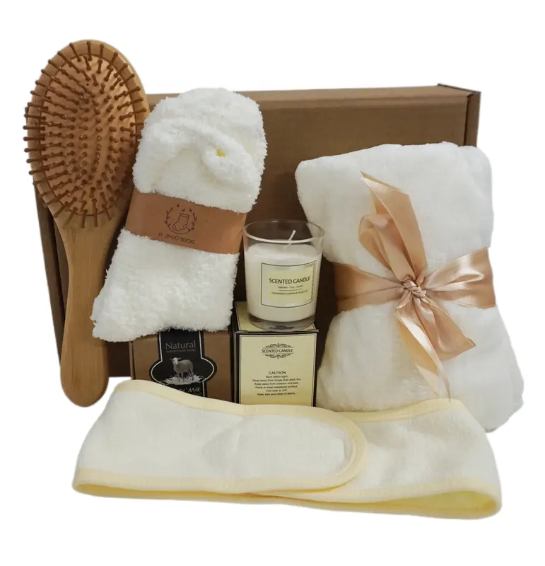 Custom Logo Spa Gift Set For Women Bamboo Hair Brush Sock Hairband Towel Relaxing Bath Gift Set ECO Hair Beauty Care Set